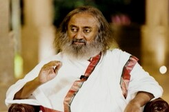 आध्यात्मिक गुरु श्री श्री रविशंकर ने बताया- क्यों जरूरी है ध्यान, बिजनेस लीडर्स को दी ये सलाह आध्यात्मिक गुरु श्री श्री रविशंकर ने बताया- क्यों जरूरी है ध्यान, बिजनेस लीडर्स को दी ये सलाह
