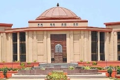 'Must Eradicate Skin Colour Bias': Chhattisgarh High Court Dismisses Divorce Appeal 'Must Eradicate Skin Colour Bias': Chhattisgarh High Court Dismisses Divorce Appeal