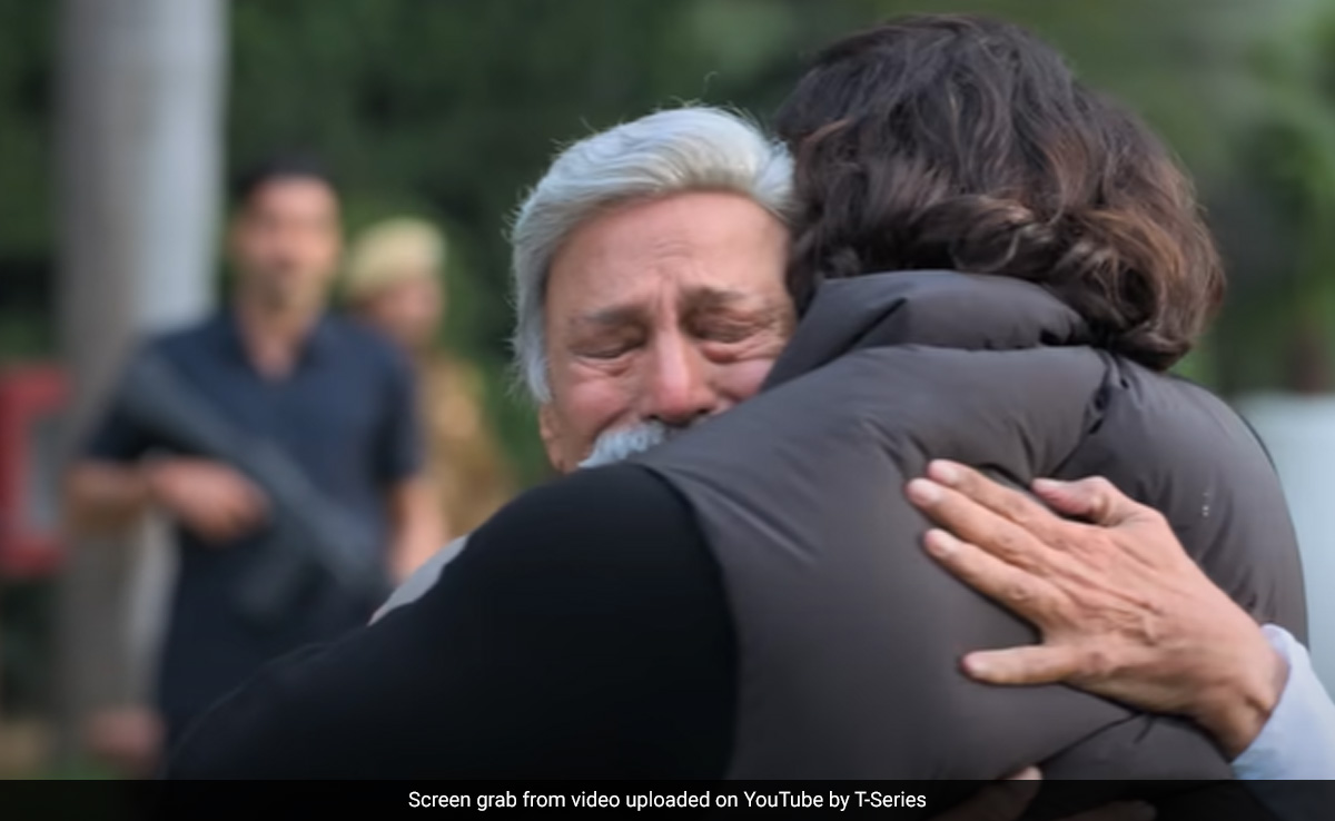 Suresh Oberoi Sent This Message To Neetu Kapoor After Working With Ranbir In <i>Animal</i>