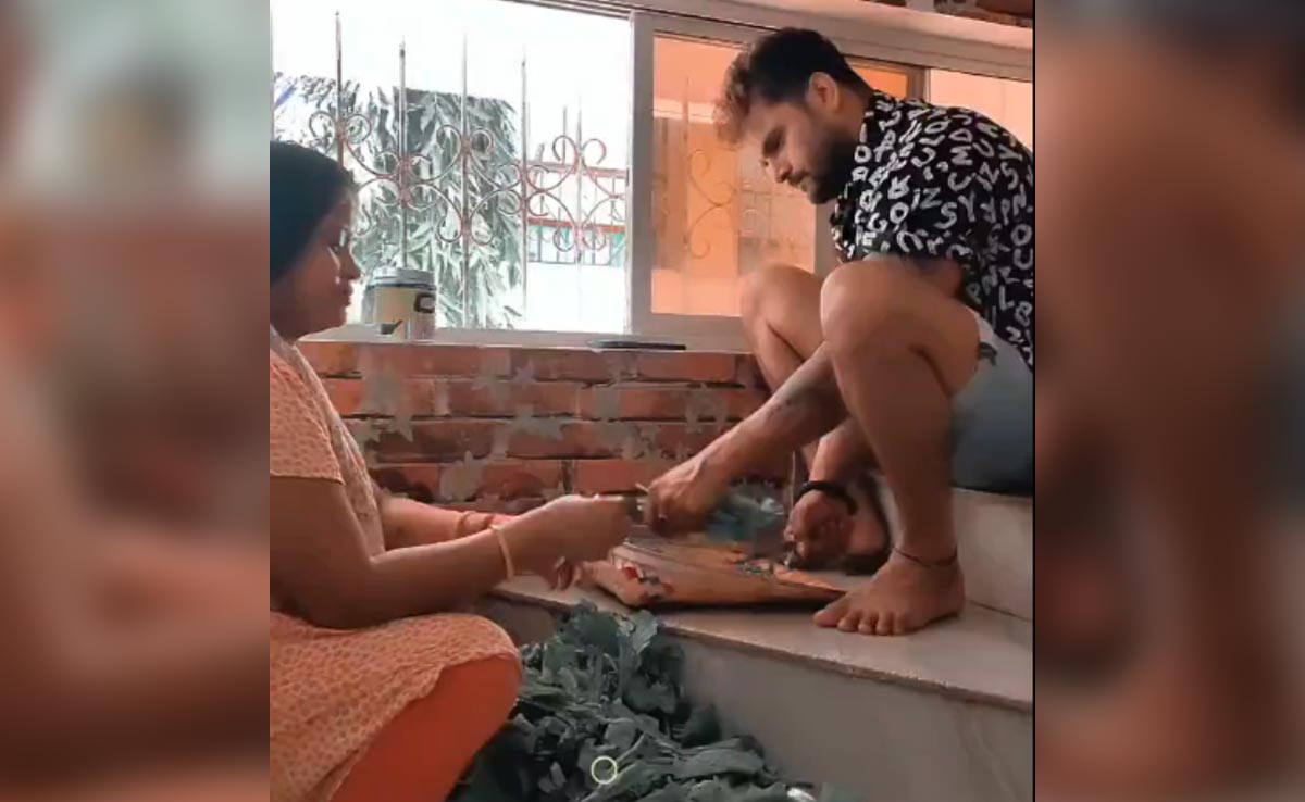 सरसों का साग छांटते हुए खेसारी लाल यादव का वीडियो हो रहा है वायरल, लोग कह रहे हैं- मौसम बन गइल बा!