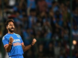 Ind vs Aus 5th T20I: शोर फिजां में बहुत था, लेकिन मुकेश कुमार बस एक विकेट से इतिहास रचने से चूक गए Ind vs Aus 5th T20I: शोर फिजां में बहुत था, लेकिन मुकेश कुमार बस एक विकेट से इतिहास रचने से चूक गए