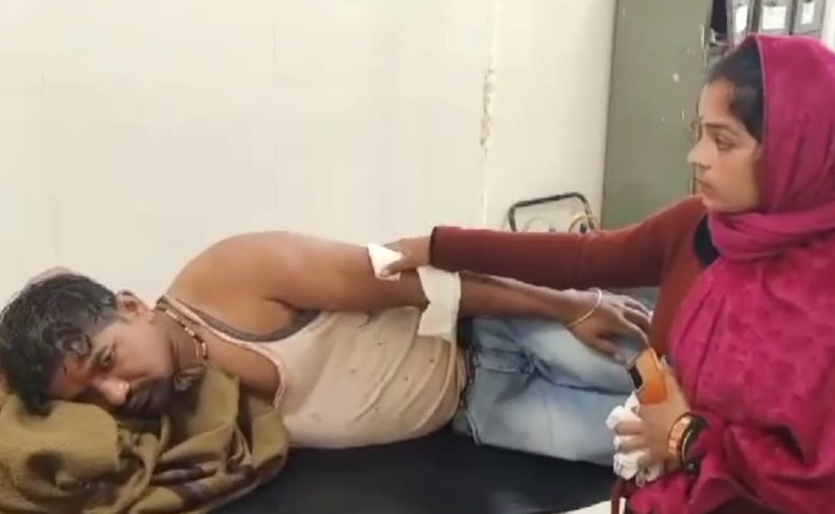 काम पर जा रहे युवक को अचानक लगी गोली, कैंप में फायरिंग प्रैक्टिस कर रहे थे सुरक्षा बल