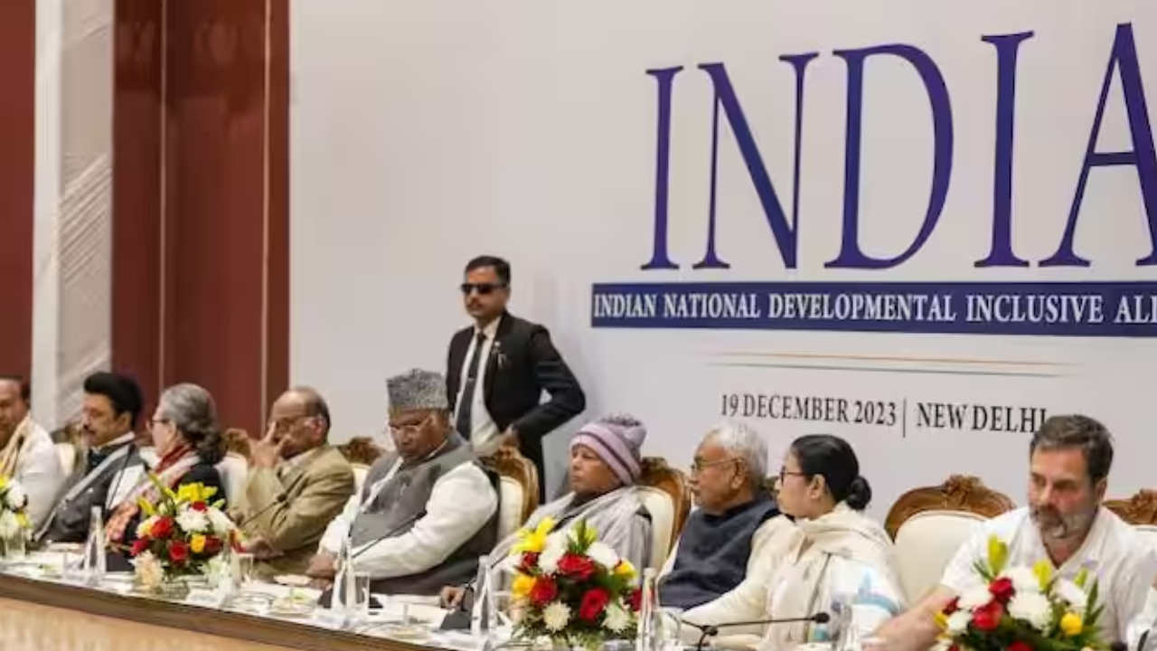 India Alliance Meeting: पीएम कैंडिडेट के लिए मल्लिकार्जुन खरगे के नाम का हुआ प्रस्ताव