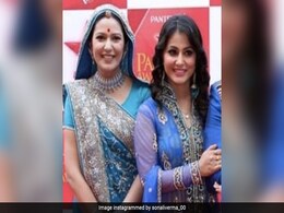 'ये रिश्ता क्या कहलाता है' में अक्षरा की सासूमां गायत्री का बदला लुक, 14 साल में सोनाली वर्मा को देख फैंस हुए हैरान 'ये रिश्ता क्या कहलाता है' में अक्षरा की सासूमां गायत्री का बदला लुक, 14 साल में सोनाली वर्मा को देख फैंस हुए हैरान