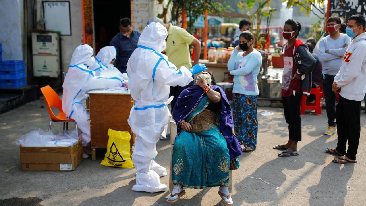 एमपी में ठंड के बीच कोरोना मरीजों के आंकड़े लगे हैं डराने