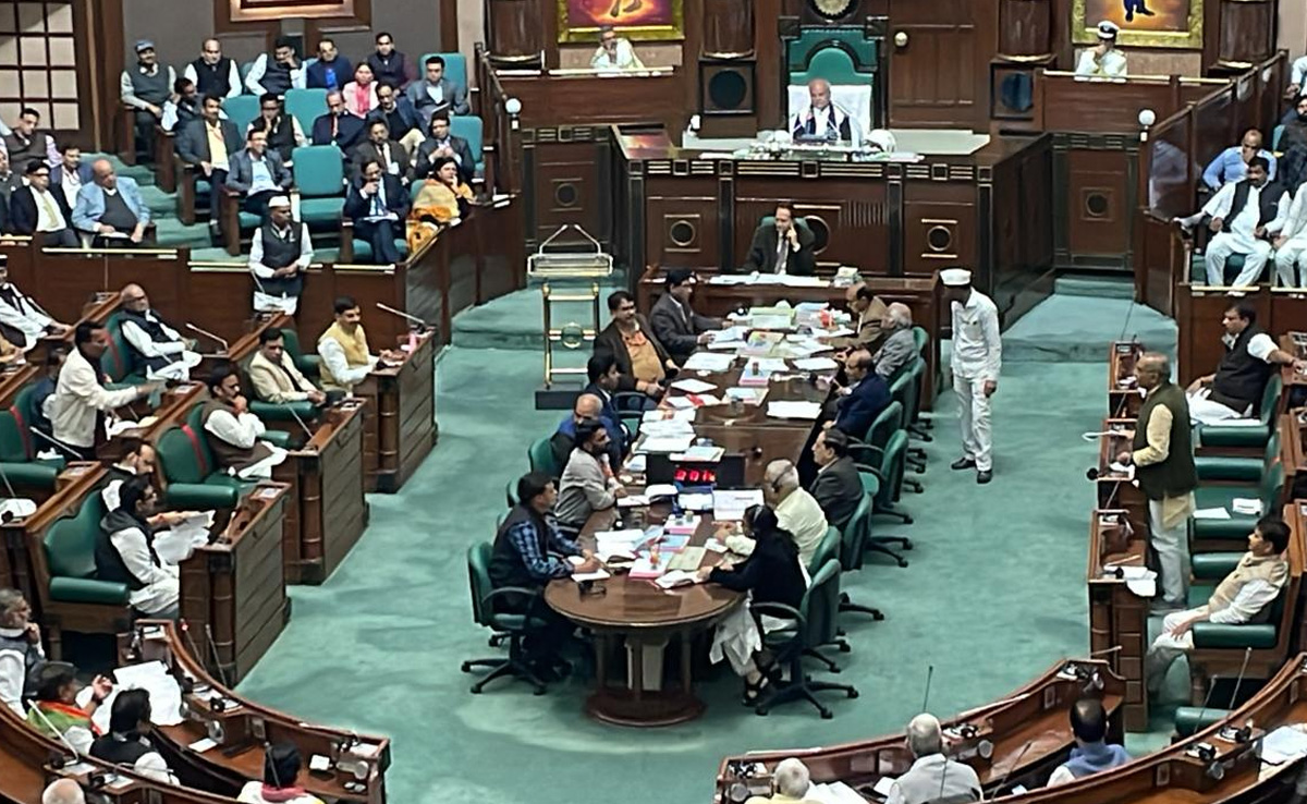 MP Budget Session: हंगामेदार होगा बजट सत्र का तीसरा दिन, इन मुद्दों पर सरकार को घेरेगा विपक्ष MP Budget Session: हंगामेदार होगा बजट सत्र का तीसरा दिन, इन मुद्दों पर सरकार को घेरेगा विपक्ष