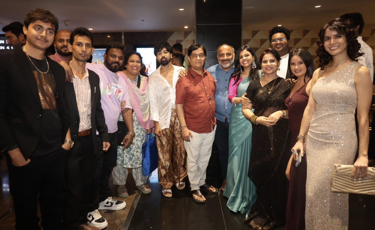 बॉलीवुड स्पेक्ट्रम 'कैसी ये डोर' के प्रीमियर ने सितारों से भरी उपस्थिति से दर्शकों को मंत्रमुग्ध कर दिया