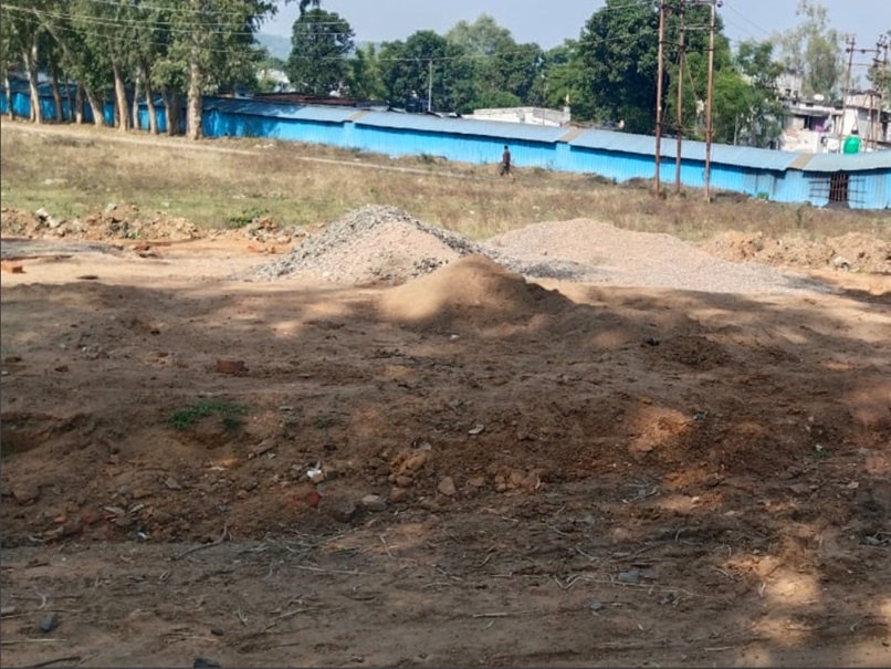 CG News : बिना NOC चल रहा था काम, रेलवे ने थमाया नोटिस तो नगर पालिका ने ठेकेदार को बताया जिम्मेदार