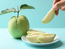 खानपान की इन 4 आदतों से सर्दियों में भी घट सकता है वजन, जानिए Weight Loss ट्रिक्स के बारे में  खानपान की इन 4 आदतों से सर्दियों में भी घट सकता है वजन, जानिए Weight Loss ट्रिक्स के बारे में