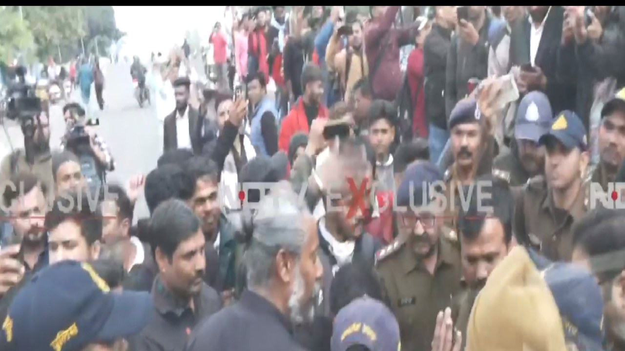 Sukhdev Singh Gogamedi News: एमपी में भी करणी सेना का बवाल, कई जगह चक्काजाम की कोशिश