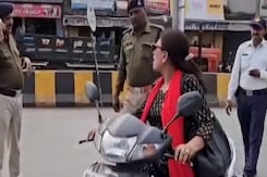 मध्य प्रदेश में हाई सिक्योरिटी नंबर प्लेट लगवाने की समय सीमा बढ़ी मध्य प्रदेश में हाई सिक्योरिटी नंबर प्लेट लगवाने की समय सीमा बढ़ी