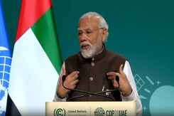 सीाओपी28 को संबोधित करने पहुंचे दुबई में पीएम मोदी का हुआ जोरदार स्वागत सीाओपी28 को संबोधित करने पहुंचे दुबई में पीएम मोदी का हुआ जोरदार स्वागत