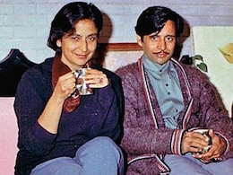 एक थीं अमृता, जो साहिर की सिगरेट का टुकड़ा सुलगाकर इमरोज़ की पीठ पर लिखती थीं साहिर का नाम, और एक था इमरोज़, जिसने खुद को सौंप दिया अमृता को... एक थीं अमृता, जो साहिर की सिगरेट का टुकड़ा सुलगाकर इमरोज़ की पीठ पर लिखती थीं साहिर का नाम, और एक था इमरोज़, जिसने खुद को सौंप दिया अमृता को...