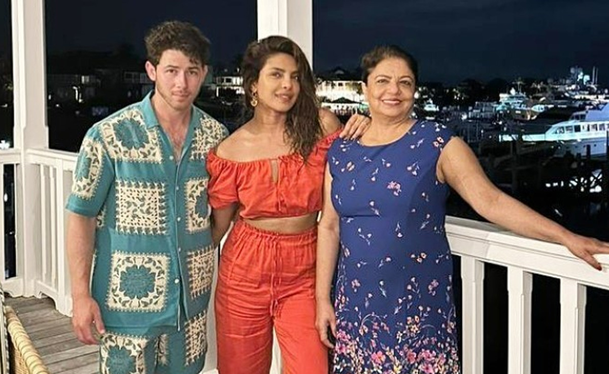प्रियंका चोपड़ा से जुड़े इस फैसले को लेकर आज भी पछताती हैं उनकी मां, कहा - वो मेरी जिंदगी का सबसे गलत फैसला था
