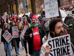 "Fair Pay Now": Washington Post Journalists Go On 1-Day Strike Over Contract Talks "Fair Pay Now": Washington Post Journalists Go On 1-Day Strike Over Contract Talks