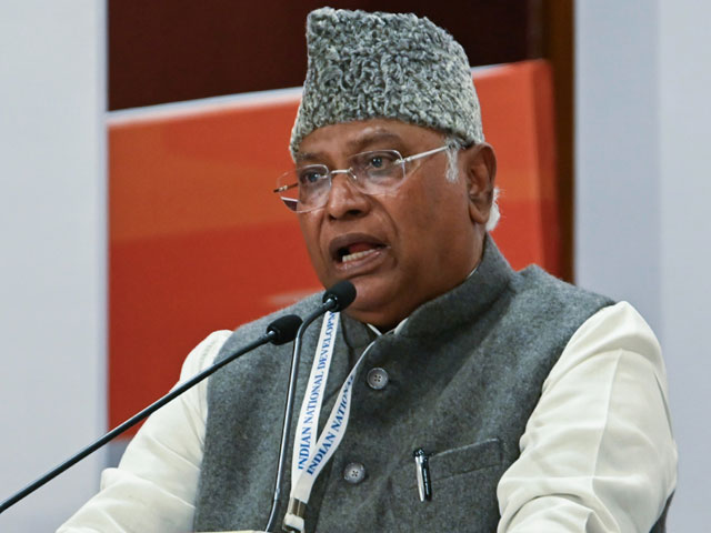 मल्लिकार्जुन खरगे का गृह मंत्री को पत्र, मणिपुर में कानून-व्यवस्था को लेकर उचित कदम उठाने का किया आग्रह