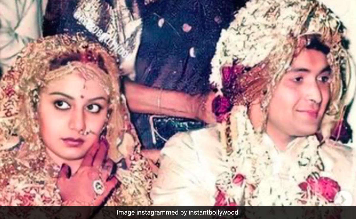 VIRAL: 43 साल पहले ऐसा था ऋषि कपूर-नीतू सिंह की शादी का कार्ड, अब हो रहा वायरल