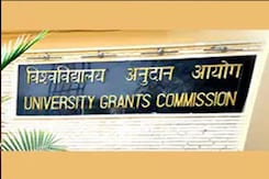 UGC ने खत्म की MPhil डिग्री की मान्यता, छात्रों के आवेदनों पर भी लगी रोक UGC ने खत्म की MPhil डिग्री की मान्यता, छात्रों के आवेदनों पर भी लगी रोक