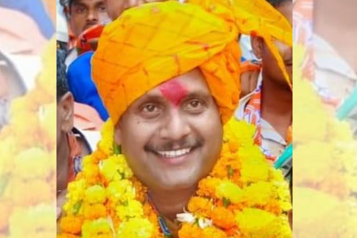 चट विधायक-पट मंत्री, जानें कौन हैं हेमंत मीणा जिन्हें मिला राजस्व विभाग, पिता भी रह चुके हैं मंत्री चट विधायक-पट मंत्री, जानें कौन हैं हेमंत मीणा जिन्हें मिला राजस्व विभाग, पिता भी रह चुके हैं मंत्री