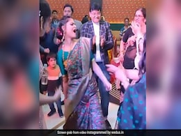 'इश्क तेरा तड़पावे' गाना सुनते ही आंटी में आया जोश, किया ऐसा डांस सबको कर दिया साइड, लोग बोले- अरे भाई रोको कोई 'इश्क तेरा तड़पावे' गाना सुनते ही आंटी में आया जोश, किया ऐसा डांस सबको कर दिया साइड, लोग बोले- अरे भाई रोको कोई