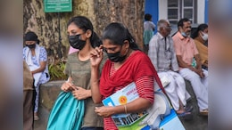 नए कोरोना स्पाइक के पीछे क्या वजह,  मास्क पहनने का समय आ गया? जानें विशेषज्ञ की राय