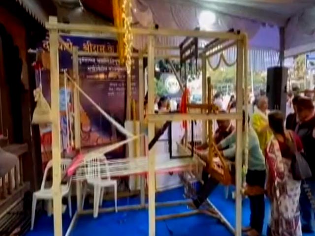 Video: रामलला के लिए परिधान बनाने में जुटे 12 लाख लोग, किसने चलाया यह अभियान?