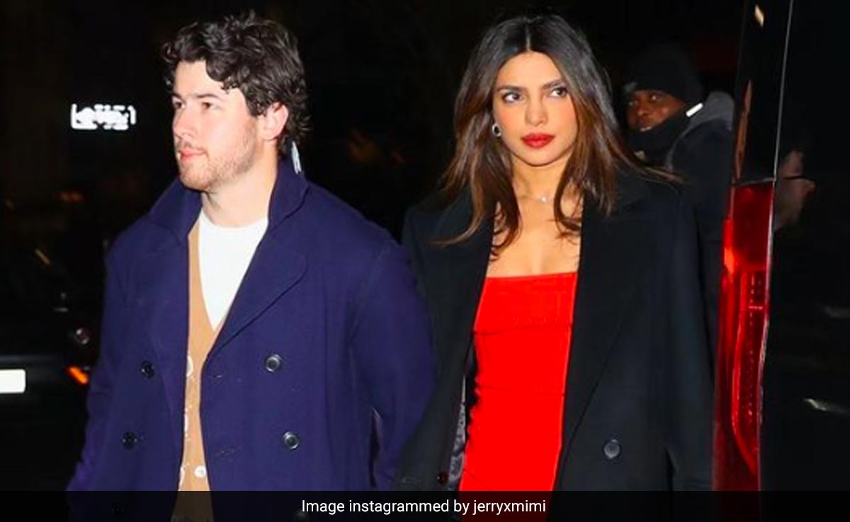 Ahead Of Wedding Anniversary, Priyanka Chopra And Nick Jonas Step Out For Dinner Date