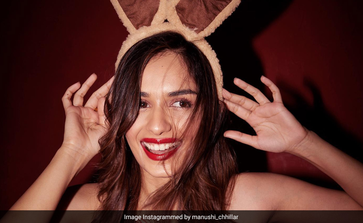 Christmas Looks 2023: क्रिसमस पर दिखना है सबसे हटके, तो इस तरह थीम पर हो जाइए तैयार, देखें सेलेब्रिटी की क्रिस्मस स्पेशल तस्वीरें  &nbsp;