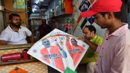 Rajasthan: बांसवाड़ा के पतंग बाजार में योगी-मोदी का जलवा, युवा इन तस्वीरों वाली पतंगों की कर रहे डिमांड