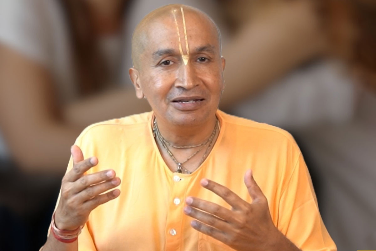 Gauranga Das Urges Us to Check on These Three Types of Friends; Read Here