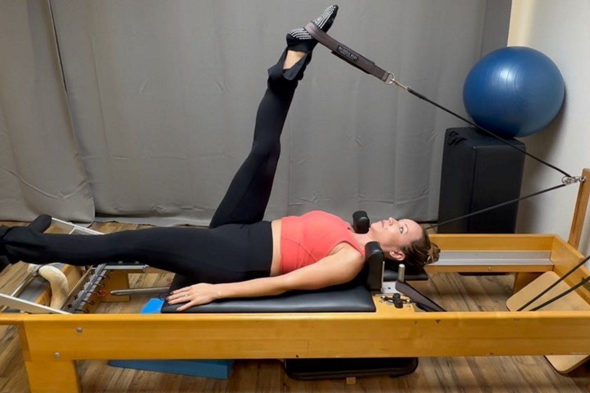 Celebrity Fitness Trainer Trains Dhvani Bhanushali And Shares Benefits On Pilates