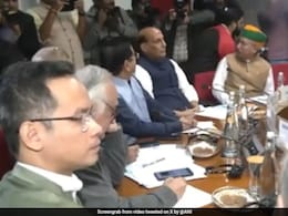 पहलगाम आतंकी हमले पर केंद्र ने बुलाई सर्वदलीय बैठक, पाकिस्तान के खिलाफ बनेगी आगे की रणनीति पहलगाम आतंकी हमले पर केंद्र ने बुलाई सर्वदलीय बैठक, पाकिस्तान के खिलाफ बनेगी आगे की रणनीति