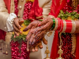 कुंडली नहीं मिलाओगे तो हो जाएगी हत्या? BHU की इस गजब रिसर्च के बारे में जानें कुंडली नहीं मिलाओगे तो हो जाएगी हत्या? BHU की इस गजब रिसर्च के बारे में जानें