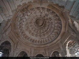 भव्य उद्घाटन से पहले देखिए अयोध्या का दिव्य नजारा, चंपत राय ने सोशल मीडिया पर शेयर की प्यारी तस्वीरें भव्य उद्घाटन से पहले देखिए अयोध्या का दिव्य नजारा, चंपत राय ने सोशल मीडिया पर शेयर की प्यारी तस्वीरें