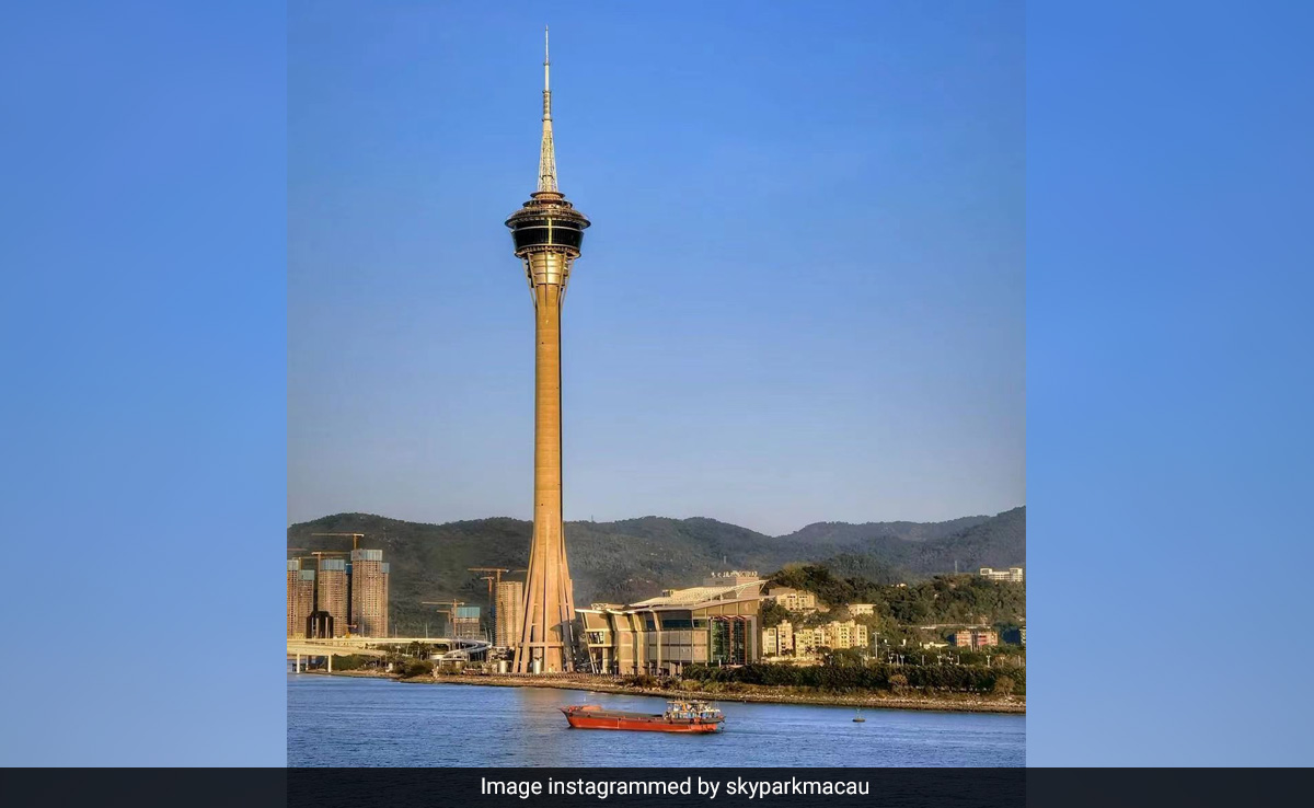 Tourist Dies After Leaping 764 Feet From One Of World's Highest Bungee Jump In China
