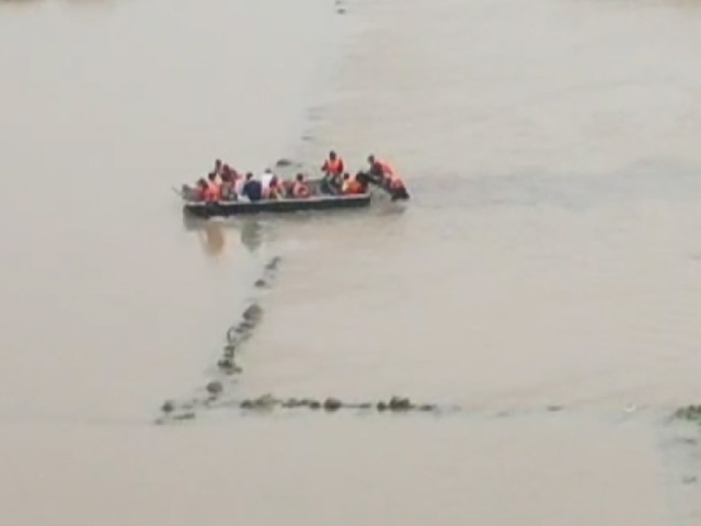 Tamil Nadu Still Reels Under Floods, Army Joins Rescue Ops