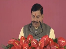 मोहन यादव ने ली मध्य प्रदेश के नए मुख्यमंत्री पद की शपथ, जगदीश देवड़ा और राजेंद्र शुक्ला बने डिप्टी सीएम मोहन यादव ने ली मध्य प्रदेश के नए मुख्यमंत्री पद की शपथ, जगदीश देवड़ा और राजेंद्र शुक्ला बने डिप्टी सीएम
