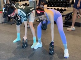 Kriti Sanon's Latest Kettlebell Workout Video Is The Fittest Way To Prepare For A Christmas Binge Kriti Sanon's Latest Kettlebell Workout Video Is The Fittest Way To Prepare For A Christmas Binge