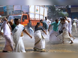 Case Against Shashi Tharoor, Other Kerala Congress Leaders Over Violence Case Against Shashi Tharoor, Other Kerala Congress Leaders Over Violence