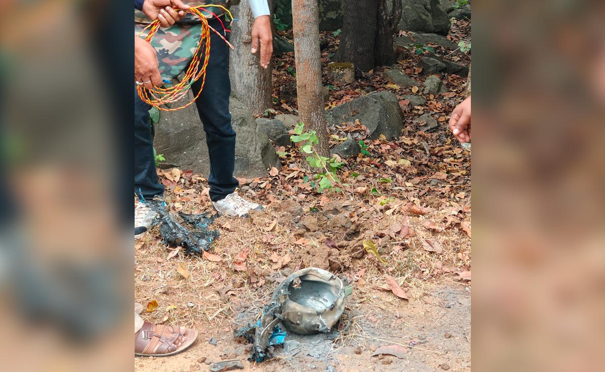 बस्तर के जंगल में मिला 5 किलो का कुकर बम, नए जमाने का यह हथियार कितना खतरनाक?