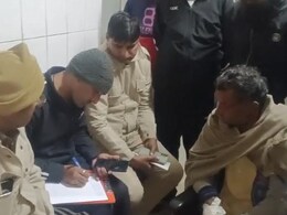 Rajasthan Dalit Beaten: चोरी के शक में दो दलित युवकों को बेरहमी से मारपीट, एक की मौत, दूसरे की भी हालत गंभीर Rajasthan Dalit Beaten: चोरी के शक में दो दलित युवकों को बेरहमी से मारपीट, एक की मौत, दूसरे की भी हालत गंभीर