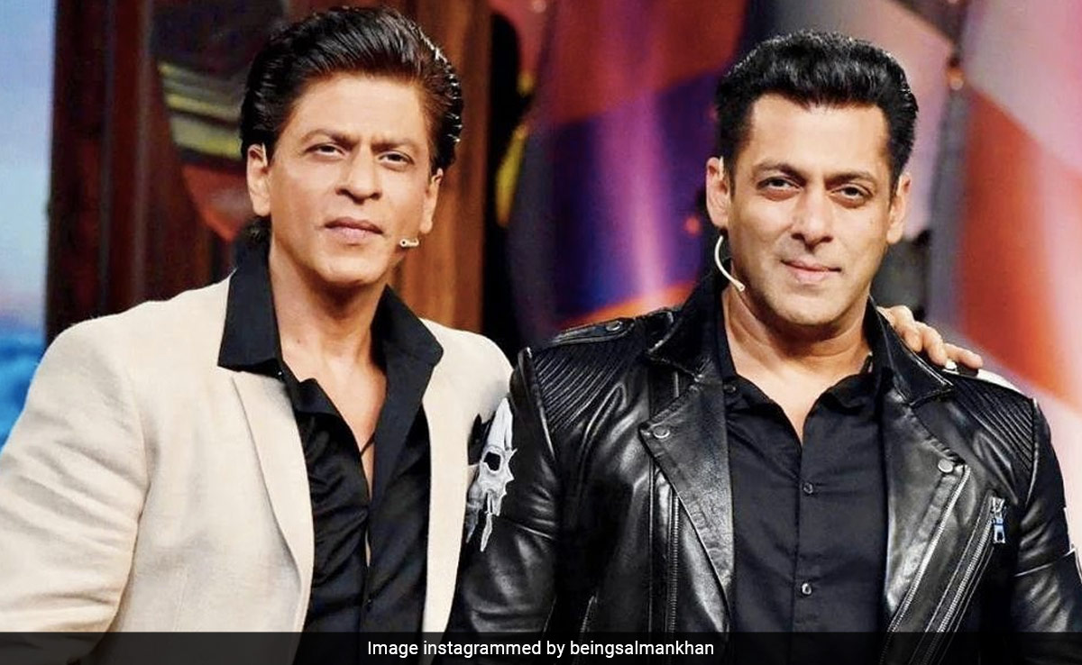 A Fan Reminded Shah Rukh Khan Of Salman Khan's Birthday. His Epic Reply