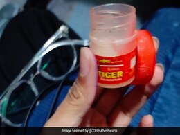 ट्रेन में यात्रा के दौरान सिरदर्द से परेशान थी महिला, तभी एक यात्री ने मदद के लिए किया कुछ ऐसा, जो आज के दौर में कोई नहीं करेगा ट्रेन में यात्रा के दौरान सिरदर्द से परेशान थी महिला, तभी एक यात्री ने मदद के लिए किया कुछ ऐसा, जो आज के दौर में कोई नहीं करेगा