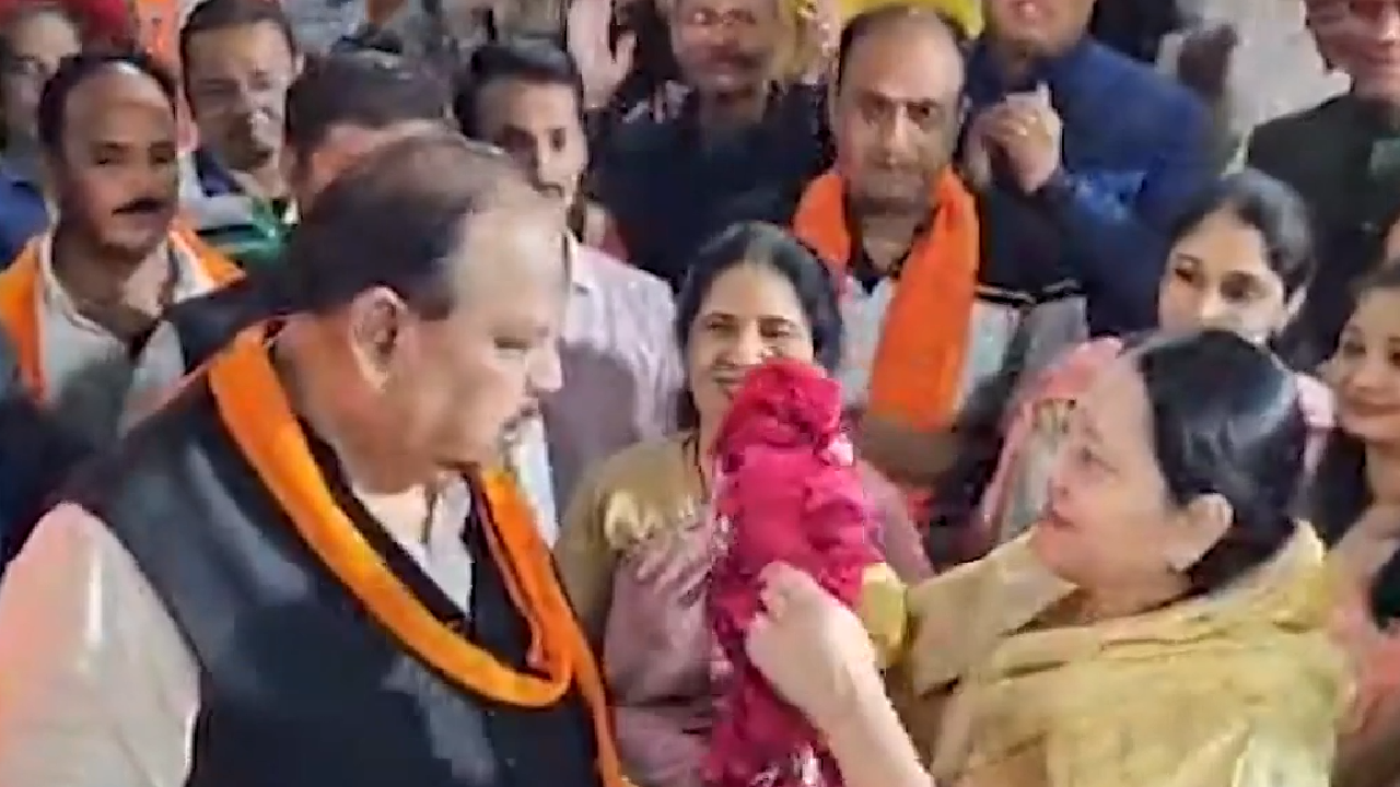 मंत्री बनने के बाद पहली बार Ratlam पहुंचे Chaitanya Kashyap, जनता ने किया जोरदार स्वागत