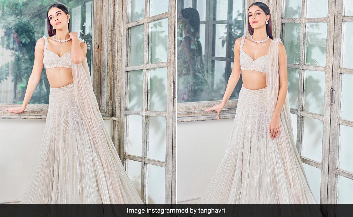 Ananya Panday In A Gorgeous Gaurav Gupta Pearl <i>Lehenga</i> Was Practically Made For The Bride's Best Friend