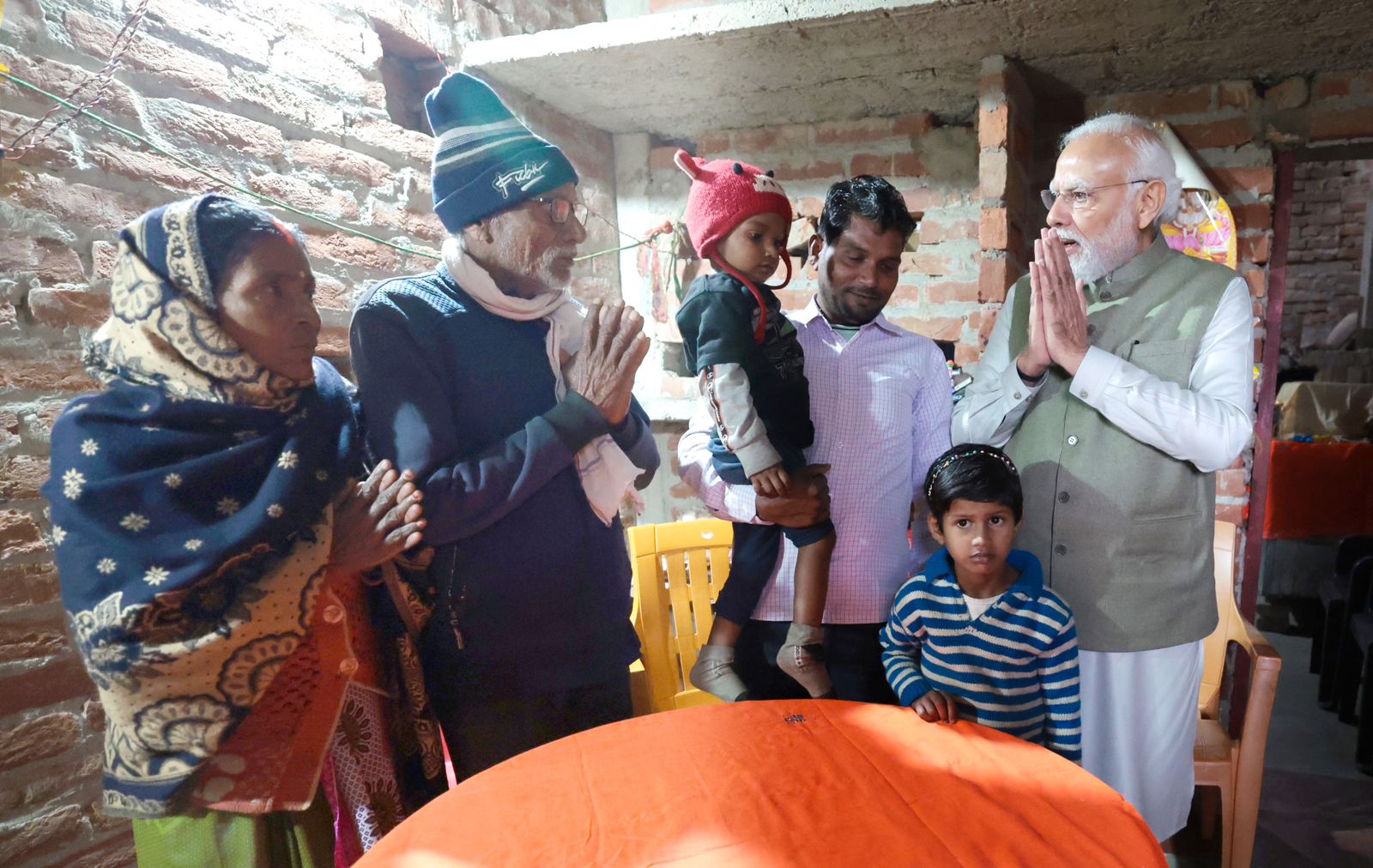 On Ayodhya Visit, PM’s Detour For Tea At Welfare Scheme Beneficiary’s Home On Ayodhya Visit, PM’s Detour For Tea At Welfare Scheme Beneficiary’s Home