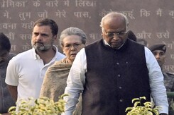 Congress Launches Crowdfunding Campaign; BJP Calls It 'Donate For Dynasty' Scheme Congress Launches Crowdfunding Campaign; BJP Calls It 'Donate For Dynasty' Scheme
