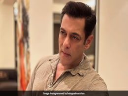 Kolkata International Film Festival 2023: Salman Khan Checks In Kolkata International Film Festival 2023: Salman Khan Checks In
