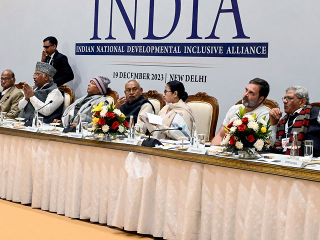 PM के चेहरे पर चुनाव बाद फैसला लेगा 'इंडिया' गठबंधन, ममता, केजरीवाल ने दिया खरगे के नाम का प्रस्ताव