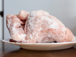 4 Easy Ways To Defrost Chicken Without Using Microwave